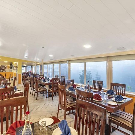 Отель Club Mahindra Массури Экстерьер фото